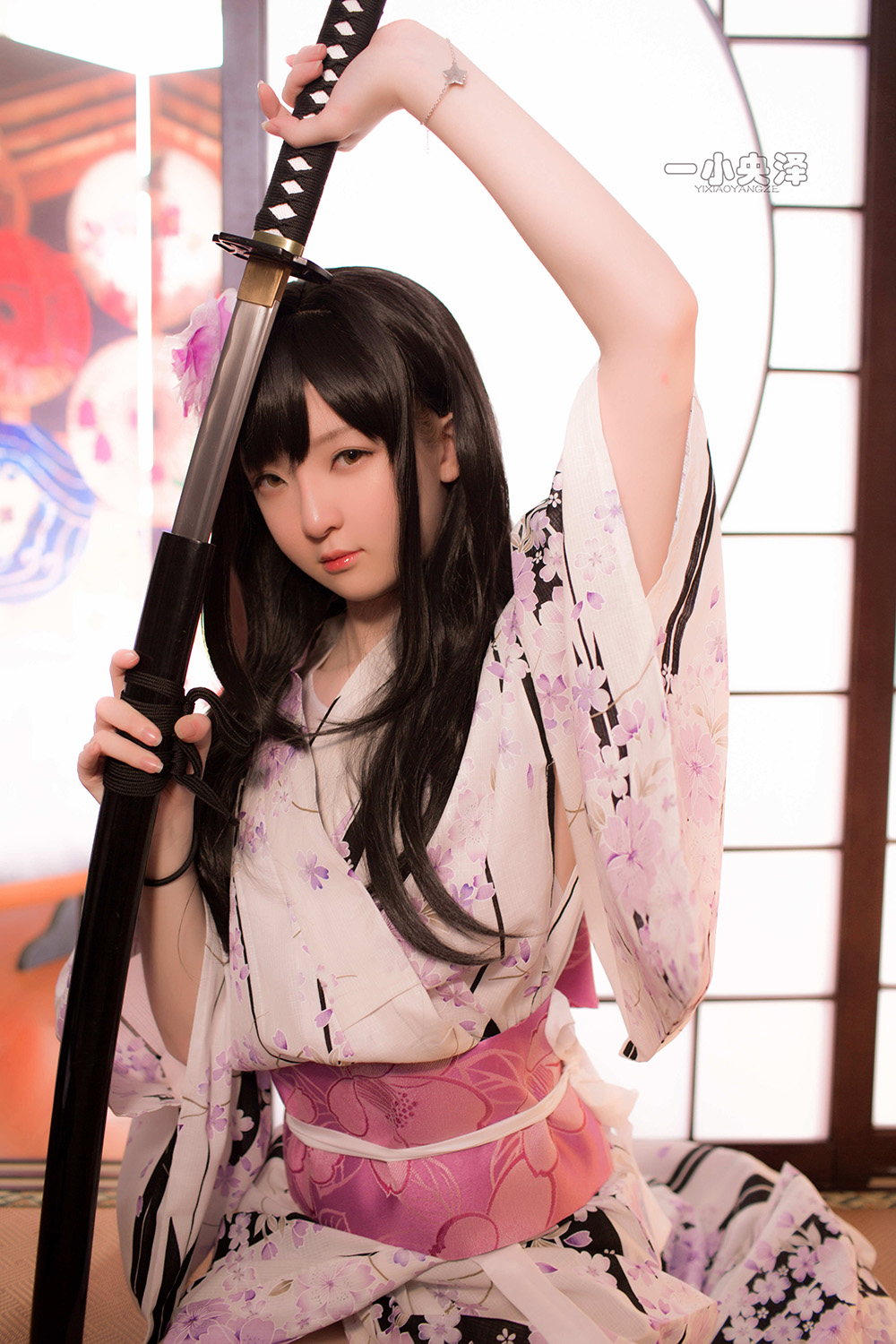 从女仆到御姐,一小央泽靠神级 cos 火出圈!这位宝藏Coser你一定要认识