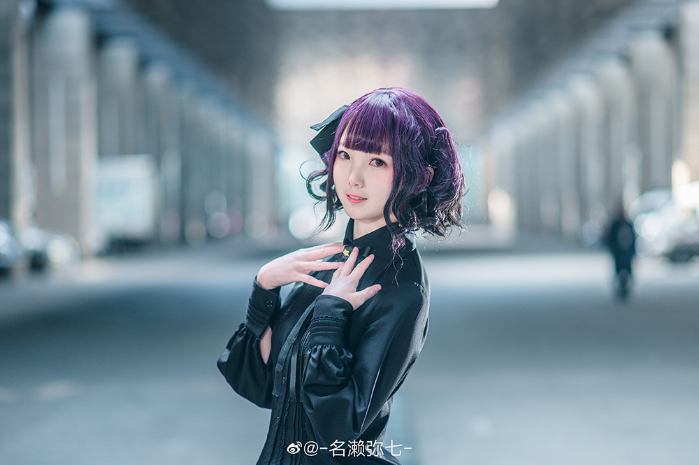 从甜美笑颜到百变角色:深度解析 Coser 名濑弥七的多维魅力密码