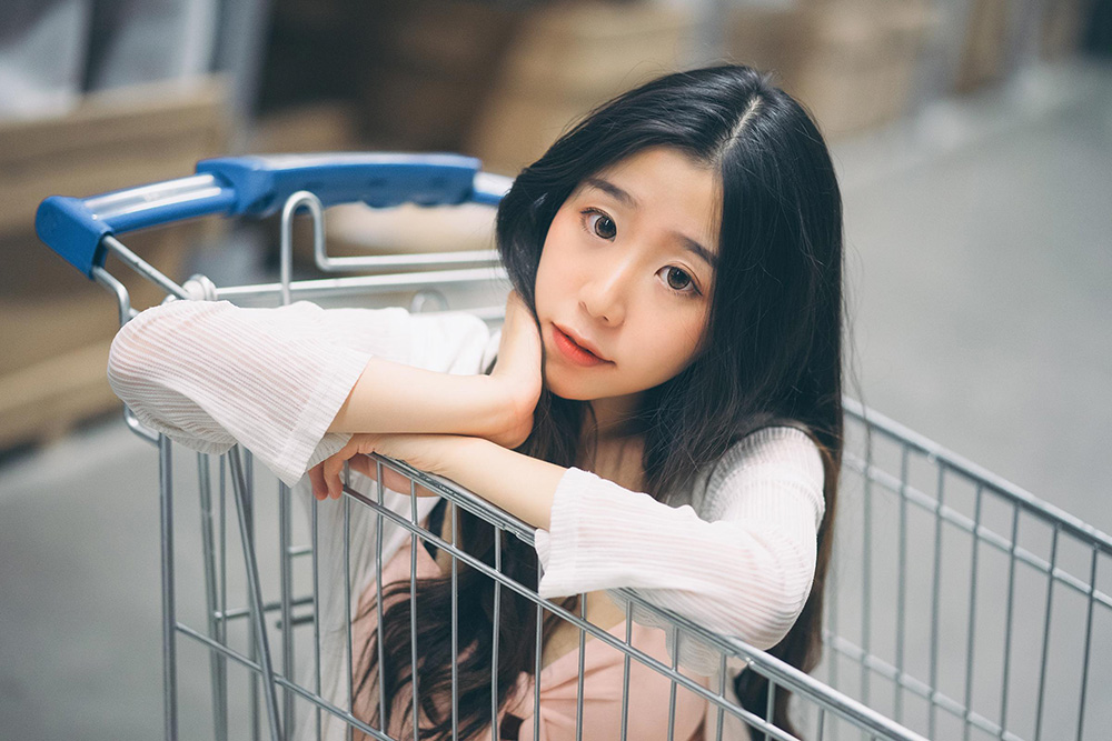 踏入穆零Mu0 的次元结界:解锁二次元绮梦秘境