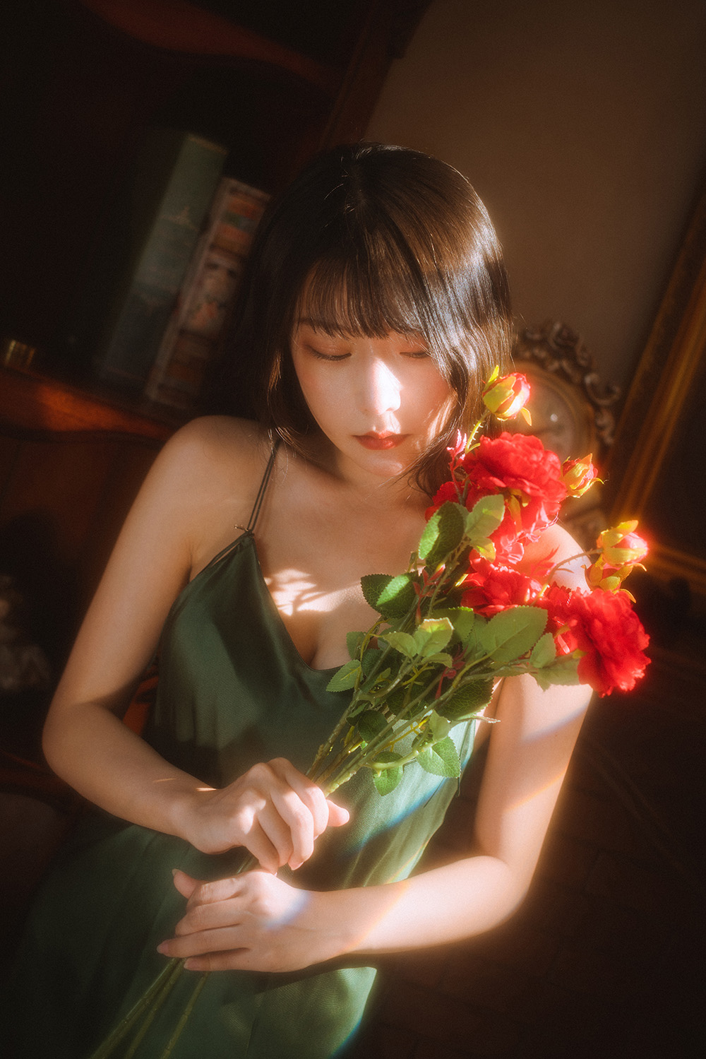 从广东走向 C 圈舞台:香草喵露露的 coser 之路 