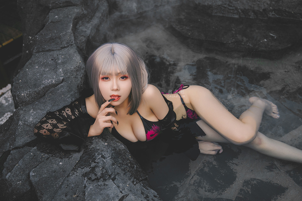 从五条悟到女蜘蛛侠,末夜787如何靠 “神级Cos” 圈粉 15 万?