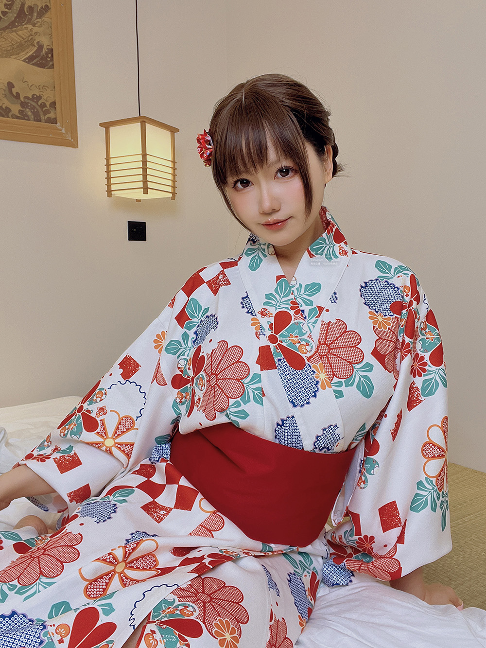 黑色兽耳 + 纯白婚纱,Nyako喵子用热爱与坚持书写Cos界传奇