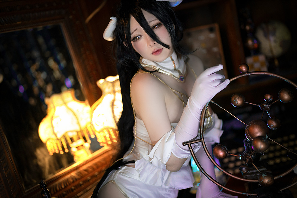 闪耀聚光灯下的次元精灵:樱梨梨 Eriri 的元气 Cosplay 之旅