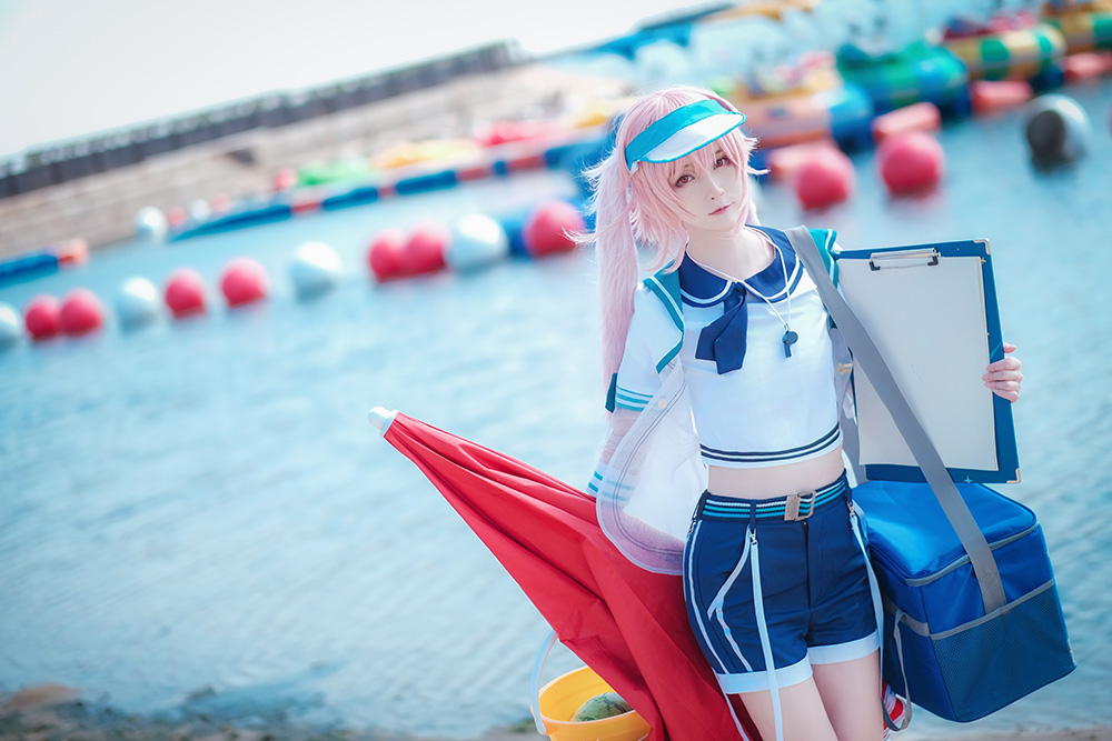 🔥家人们谁懂啊!yui 金鱼这二次元精灵直接杀疯 cos 圈!每一套造型都美到心巴上!!
