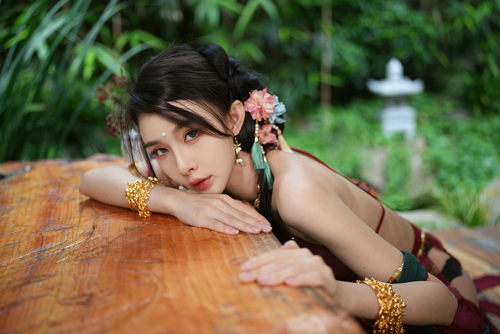 余多多 Dudu:二次元与 ASMR 领域闪亮之星