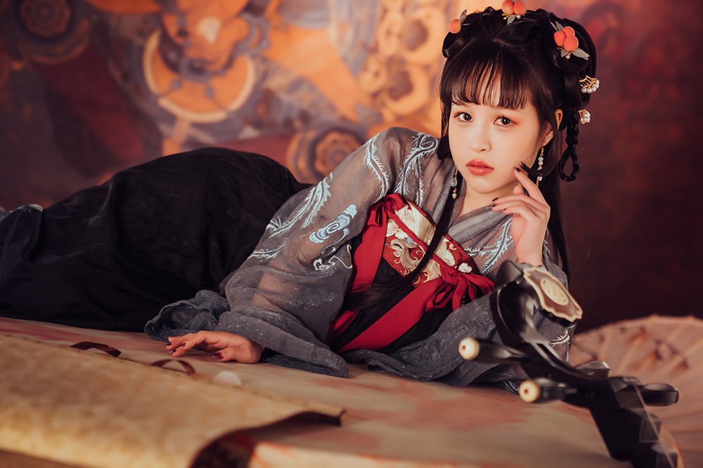 全网超火的 coser 晕崽Zz(柳郁子)到底有多绝?双子座宝藏女孩的二次元魅力大揭秘!
