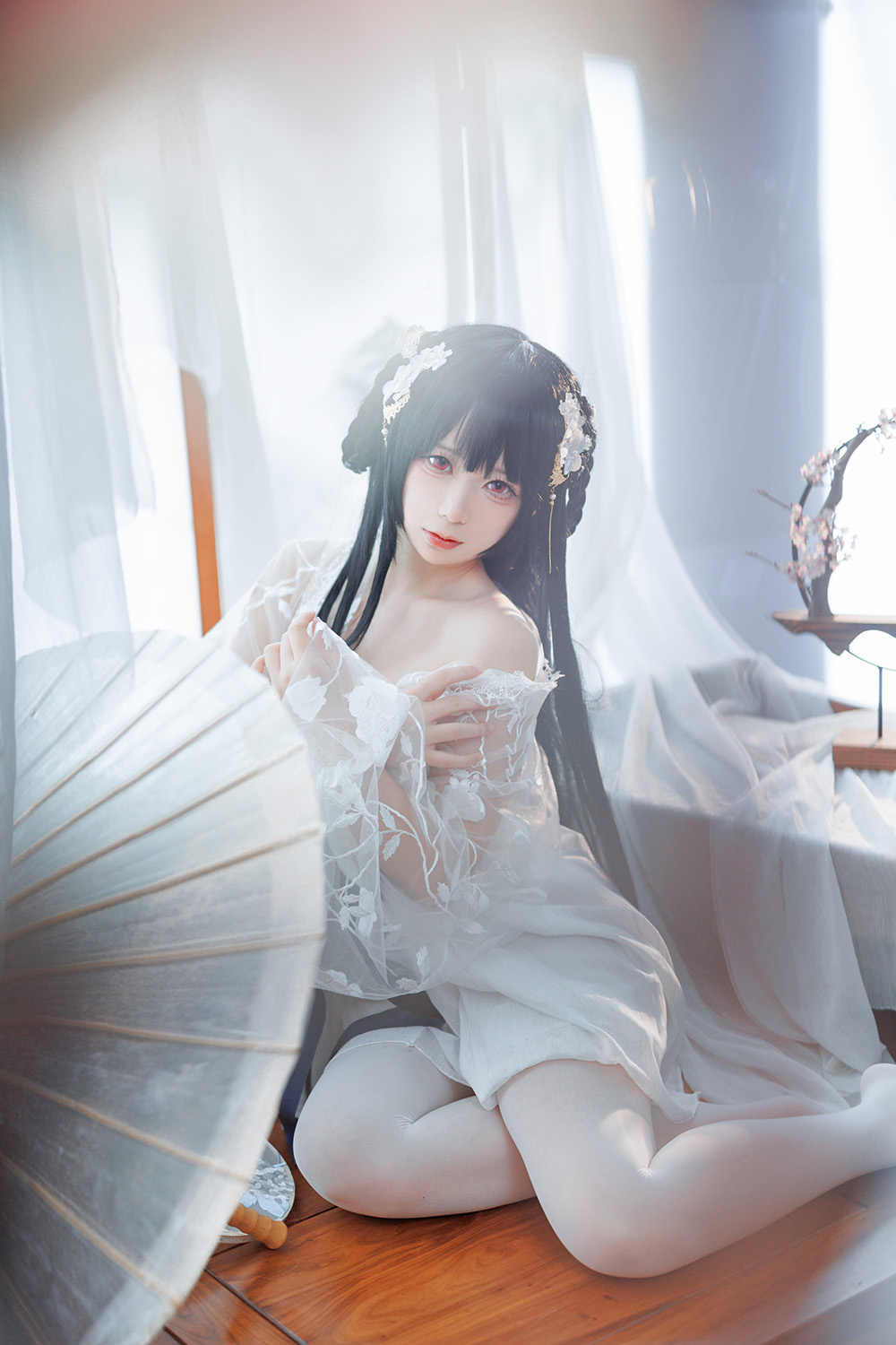 00 后宝藏 coser 樱落酱 w,你了解多少?