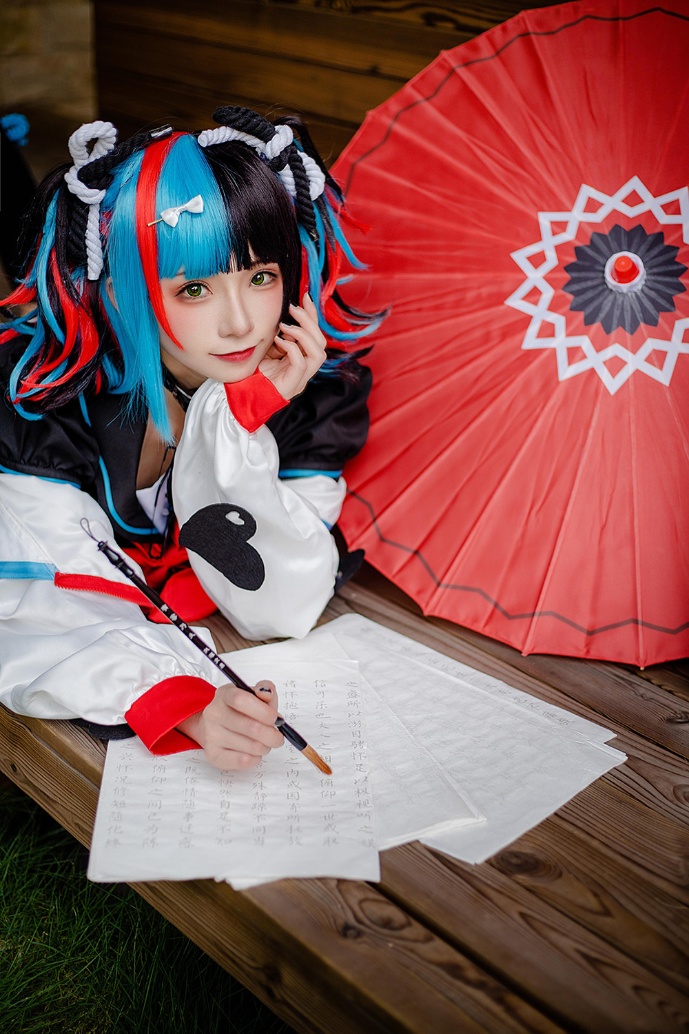 从学生妹到百万粉Coser!00后女孩Kitaro_绮太郎靠模仿动漫人物火遍全网