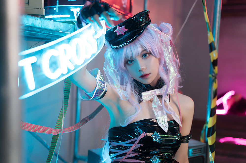 1 米 68 身材绝绝子!二次元宝藏 Coser 贰加六,你还不认识?