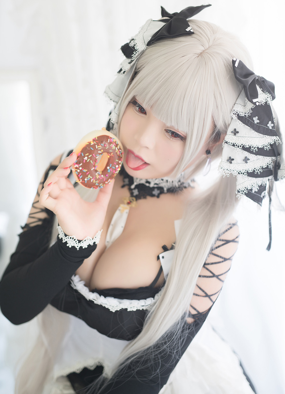 一眼沦陷!这个把角色 “焊在身上” 的Coser,让百万网友疯狂点赞白烨