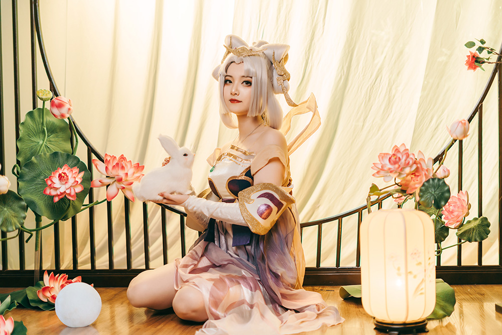 从素人到百万粉丝!00 后Coser如何靠 “神仙还原” 火出圈?许枳的逆袭故事太绝了
