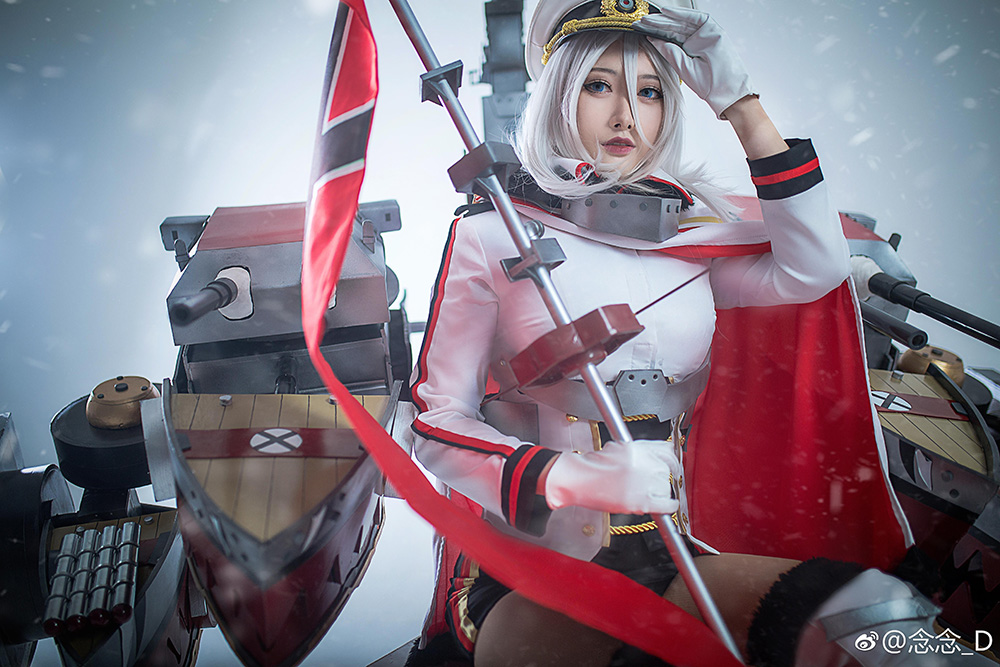 破次元闪耀之路:Coser 念念_D 如何从二次元小众圈层走向大众视野