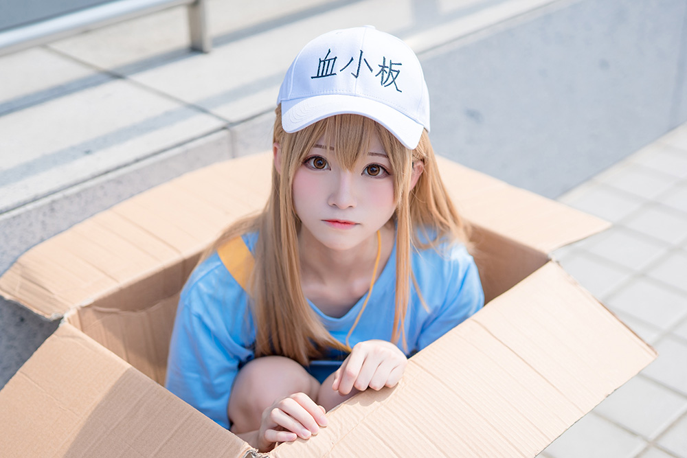 从学生妹到百万粉Coser!00后女孩Kitaro_绮太郎靠模仿动漫人物火遍全网