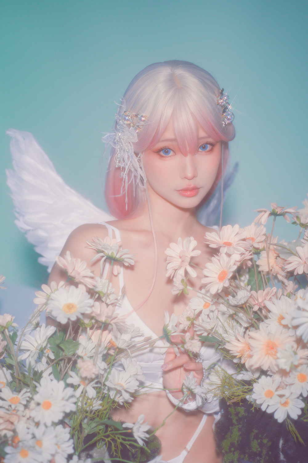 美腿女神ElyEE子:十年磨一剑,Cosplay 界的璀璨之光