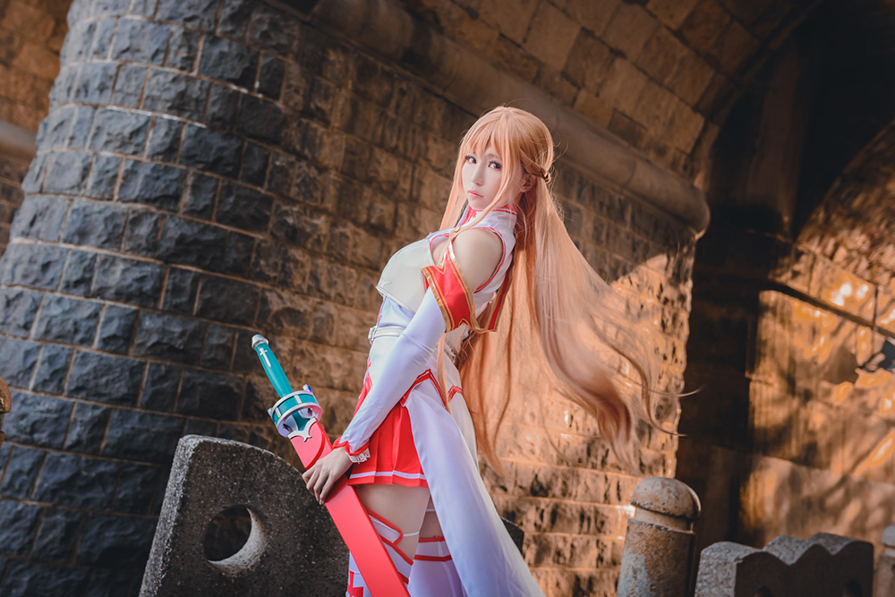 探秘宝藏 coser 白神泱:打破常规,绽放独特光芒