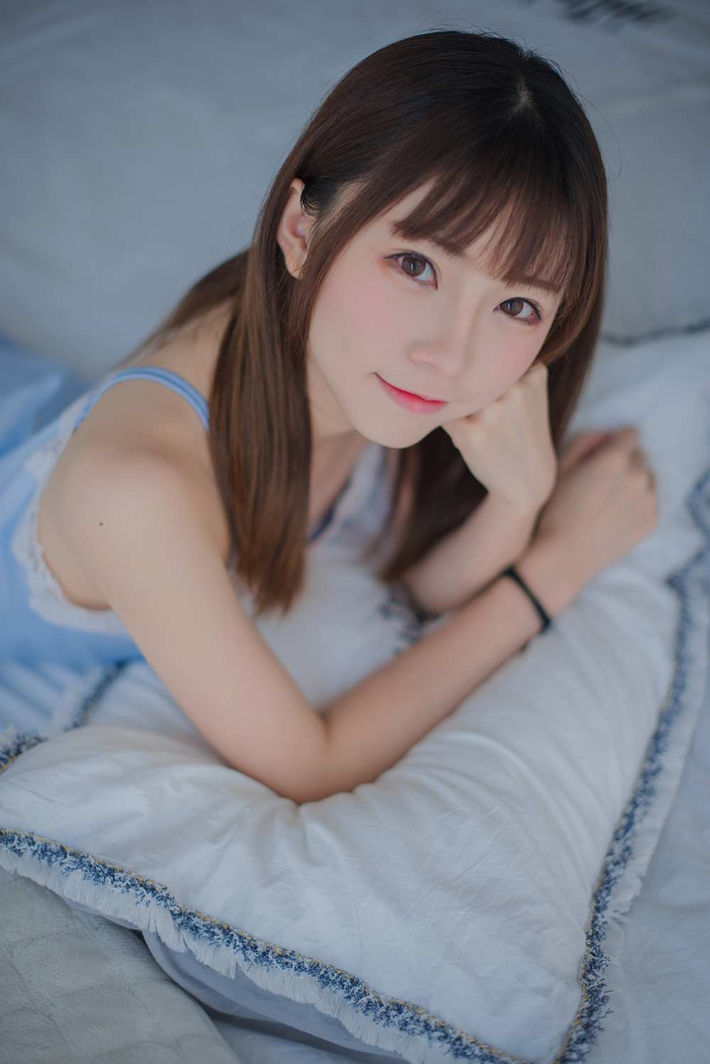 从学生妹到百万粉Coser!00后女孩Kitaro_绮太郎靠模仿动漫人物火遍全网