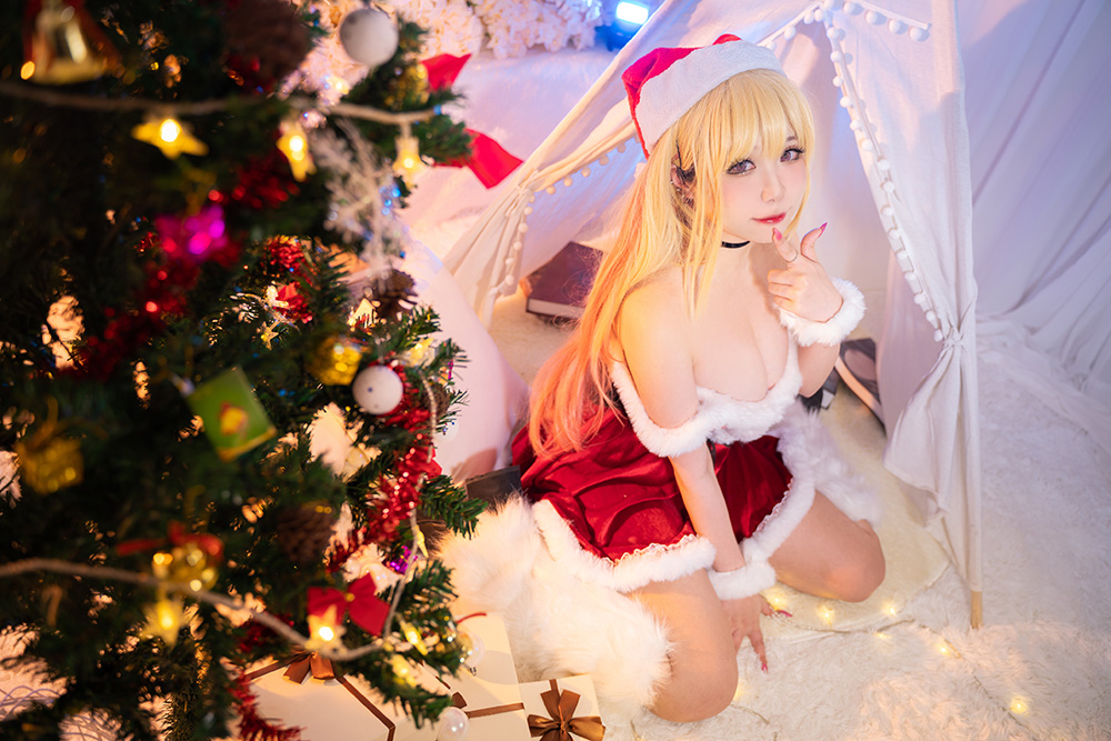 惊!二次元圈杀出一匹黑马:贞子蜜桃如何用「恐怖美学」颠覆 Cosplay 界?