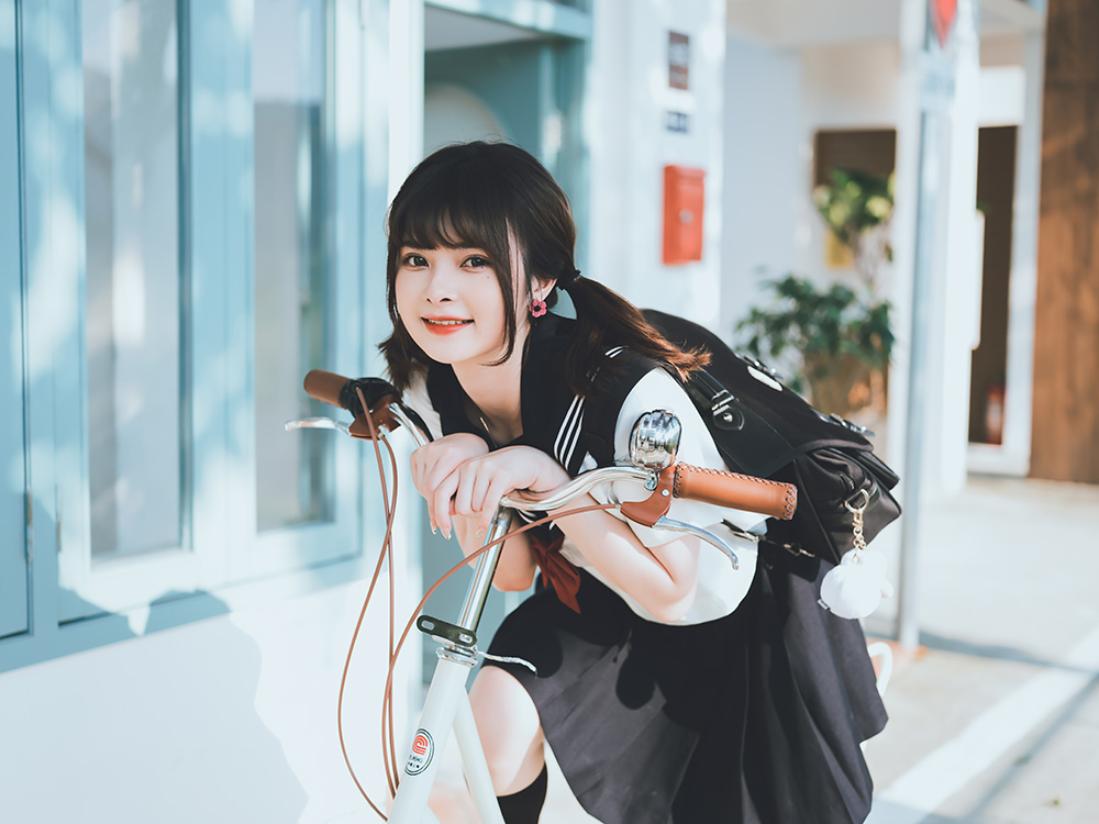 二次元新星河豚抚子!颜值高还超会玩Cos的宝藏女孩