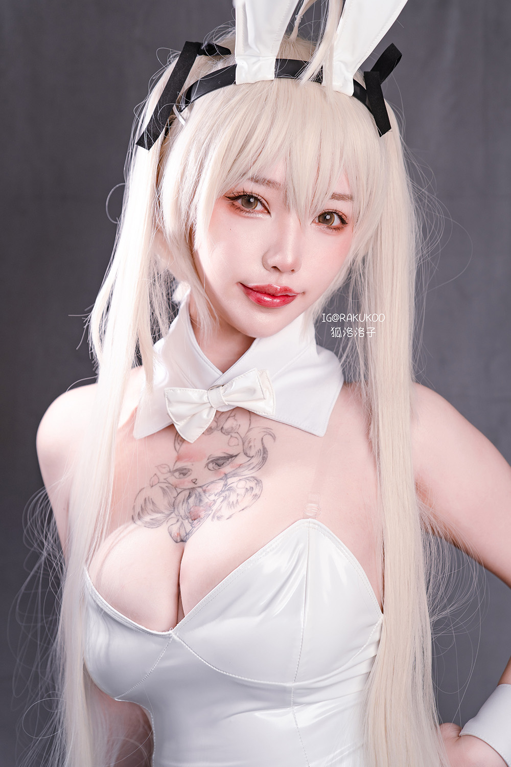 从二次元走出的魅力 coser—— 狐洛洛子