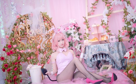 破次元壁的光影织梦人:鳗鱼霏儿与她的二次元奇幻物语