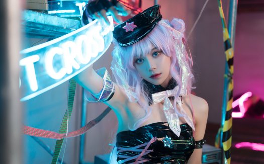 1 米 68 身材绝绝子!二次元宝藏 Coser 贰加六,你还不认识?