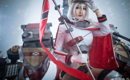 破次元闪耀之路:Coser 念念_D 如何从二次元小众圈层走向大众视野