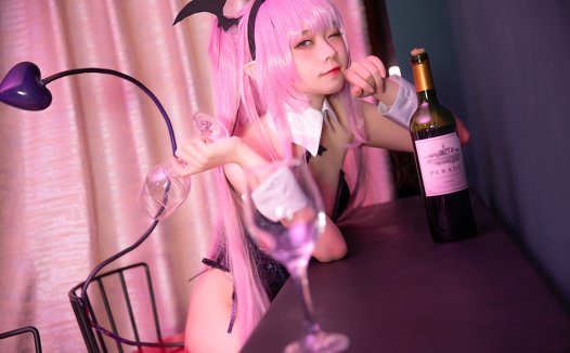 当白大褂遇上Cos服!G44不会受伤这位医学生用反差魅力征服31万粉丝