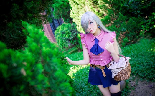 从B站ASMR主播到神级Coser!浅野菌子的双面人生太绝了